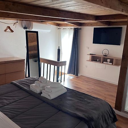 Davis Home Brindisi Eksteriør bilde